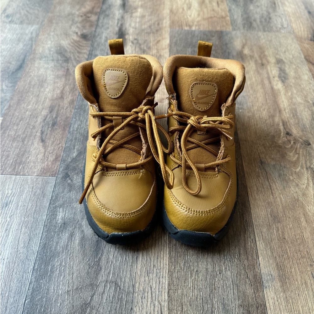 Nike Manoa Boot